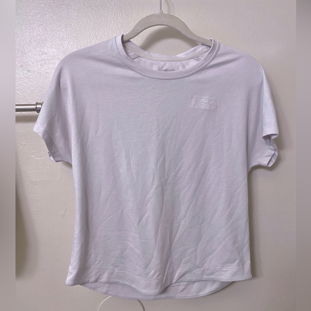 HOKA LIFESTYLE TEE Women’s Size Small NIMBUS CLOUD Short Sleeve